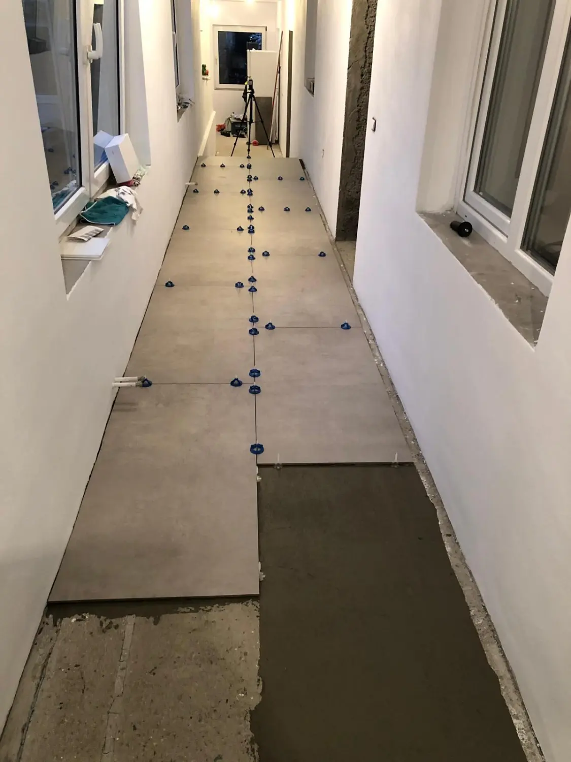 Bodenfliesen von Trofin Hausmeisterdienste 