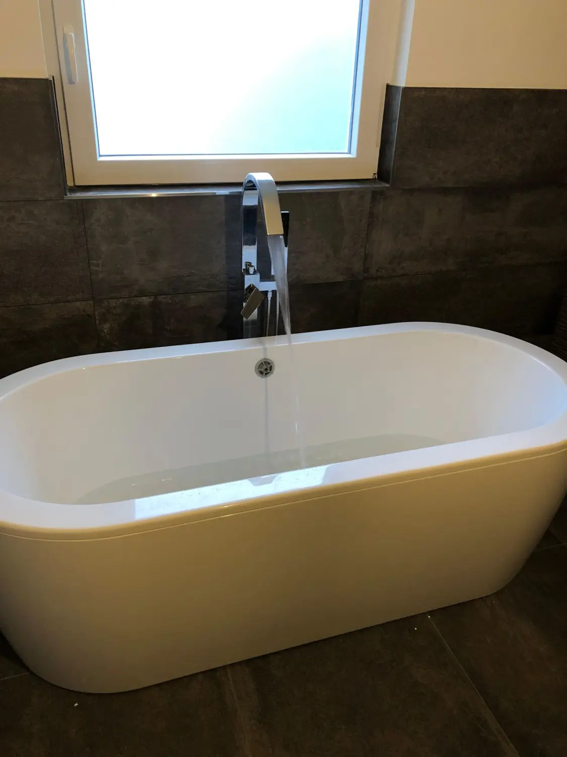 Gästebad von Trofin Hausmeisterdienste 